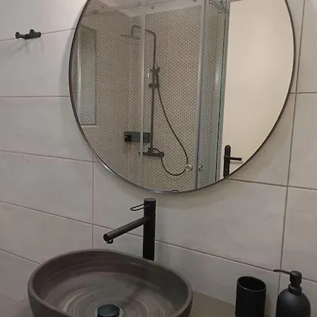 Anamesa 1 Διαμέρισμα *